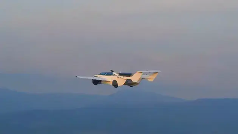 Ô tô bay AirCar sẽ được mở bán vào năm 2026