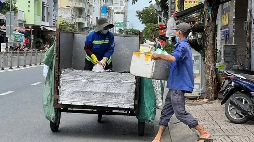 TP.HCM băn khoăn 'cân rác tính tiền'