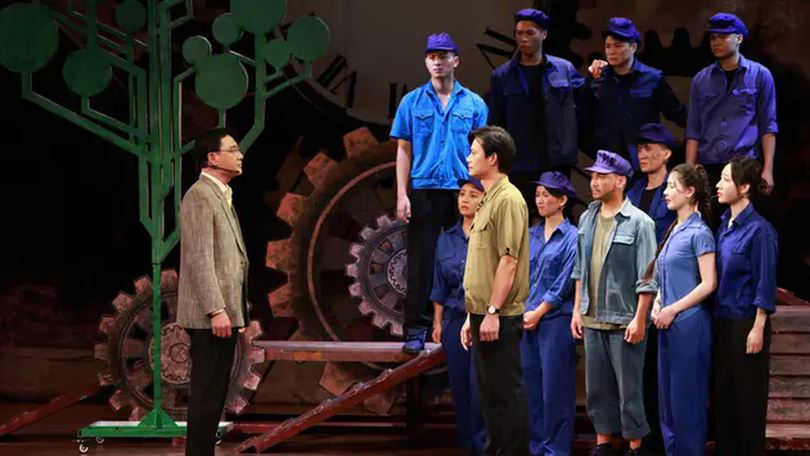 Công diễn vở kịch 'Tôi và chúng ta'