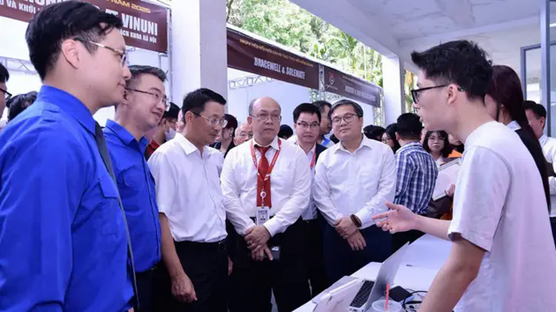 Ươm tạo nhân tài đổi mới, sáng tạo