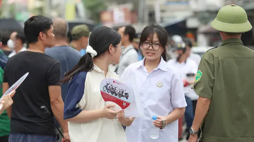 Thí sinh Hà Nội hoàn thành môn thi Ngữ văn lớp 10