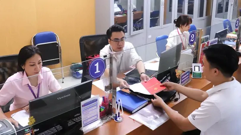‘Chấm điểm’ cán bộ, công chức