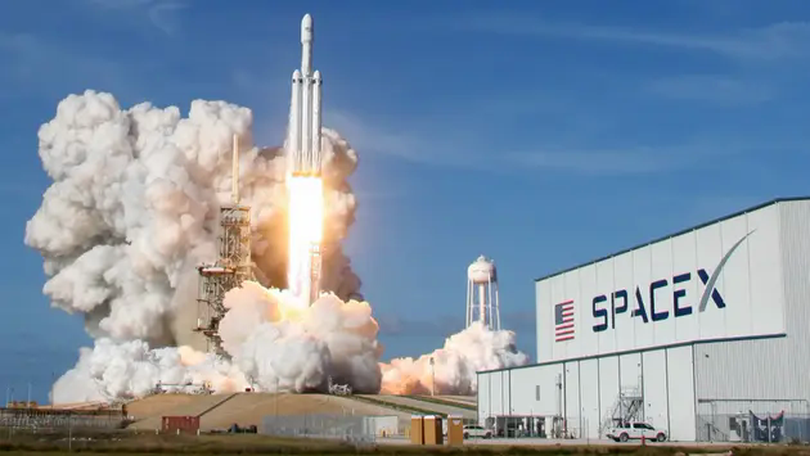 Lầu Năm Góc tìm phương án thay thế SpaceX