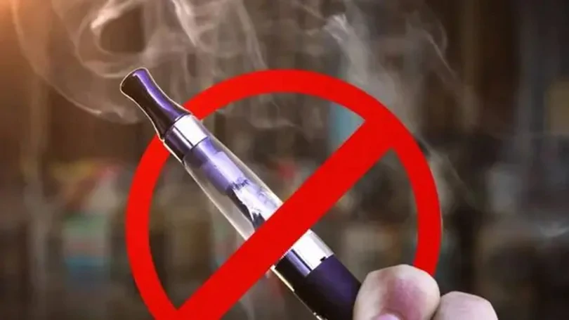 Phạt 10 triệu nếu không ngăn cản hút thuốc lá điện tử