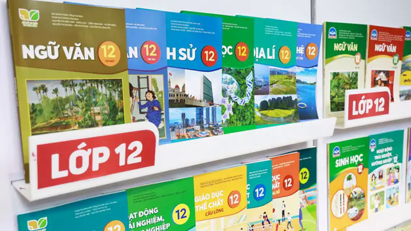 Nhiều sách giáo khoa phải chỉnh sửa khi sáp nhập tỉnh, thành