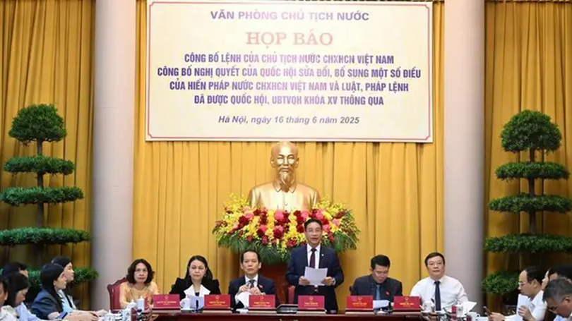 Công bố lệnh của Chủ tịch nước về Nghị quyết sửa đổi Hiến pháp