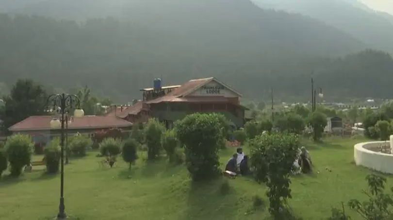 Ấn Độ mở lại các điểm du lịch tại khu vực Kashmir