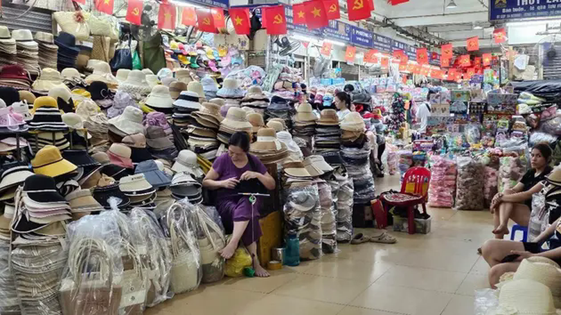 Nhiều hộ kinh doanh vẫn loay hoay với quy định mới