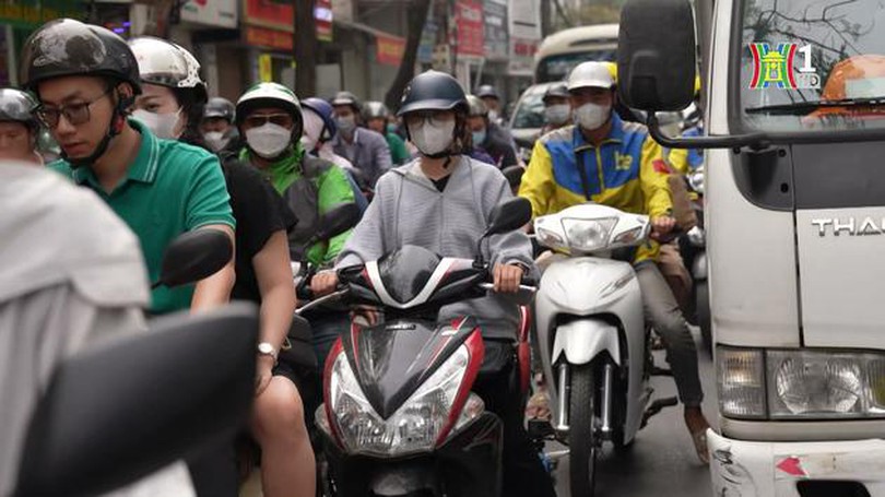Giờ cao điểm ở Hà Nội