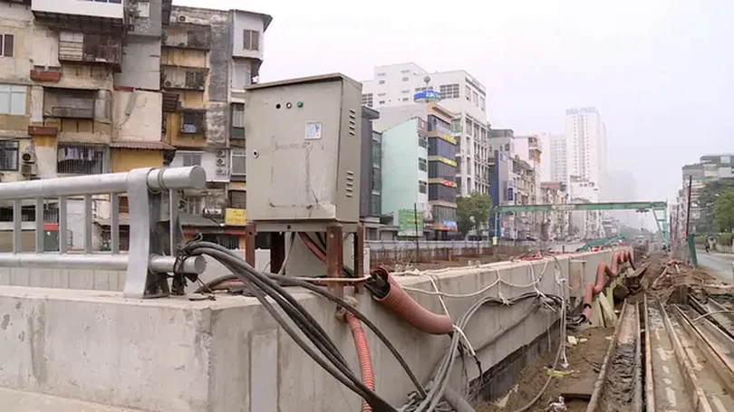 Đường nghìn tỉ ở Hà Nội làm 11 năm chưa xong