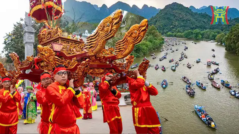 Náo nức trẩy hội xuân