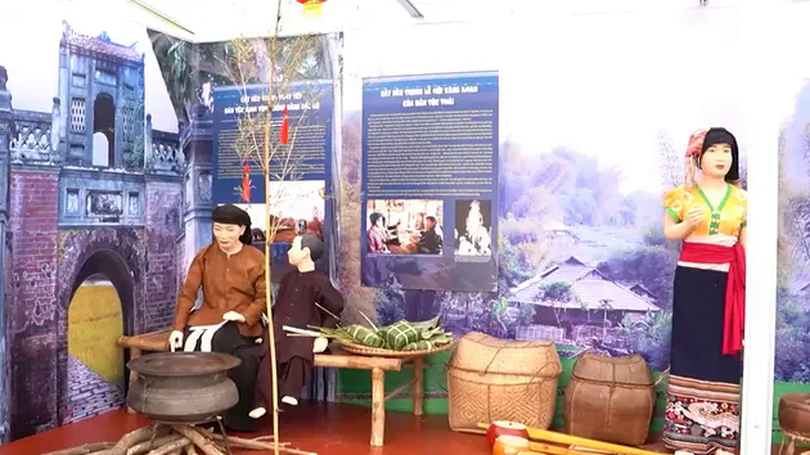 Chuỗi hoạt động 'Sắc màu văn hóa các dân tộc Việt Nam'