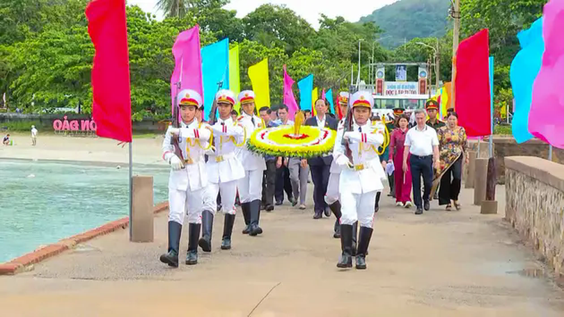 Tri ân, tưởng niệm các anh hùng liệt sĩ tại Côn Đảo