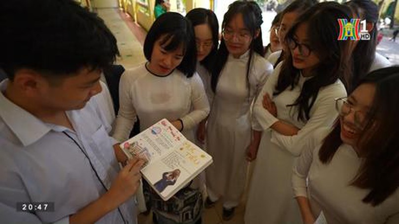 Khoảnh khắc cảm xúc khi chia tay tuổi học trò