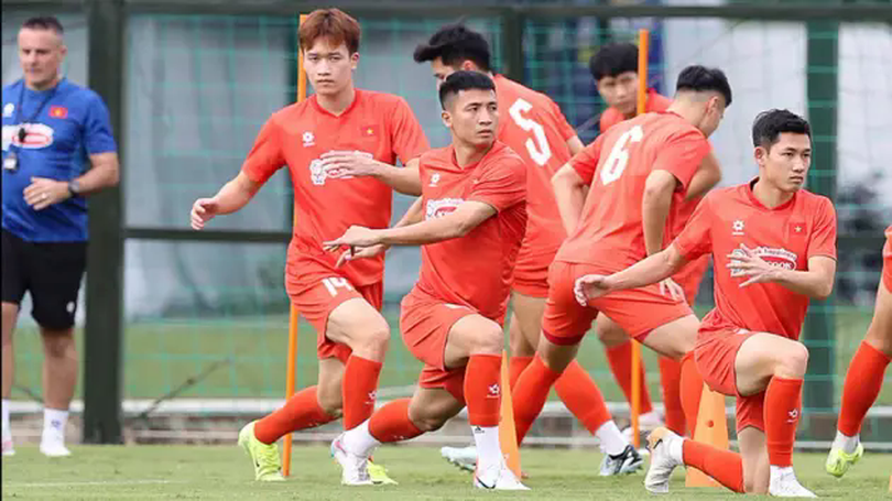Đội tuyển Việt Nam tăng cường lực lượng cho hàng công