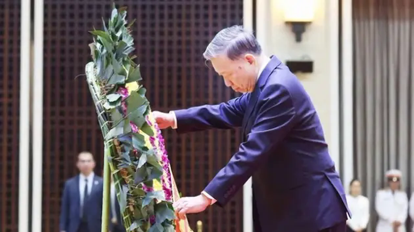 Tổng Bí thư Tô Lâm viếng đồng chí Khamtay Siphandone