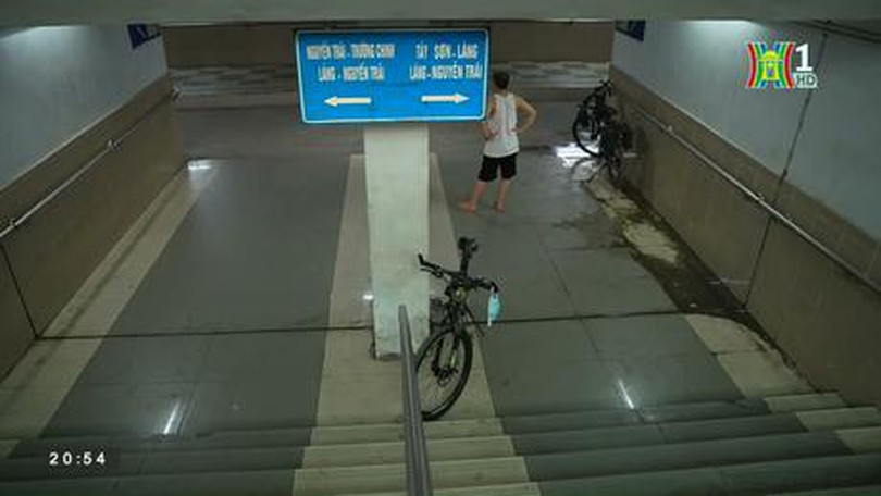 Nhịp sống dưới hầm đi bộ