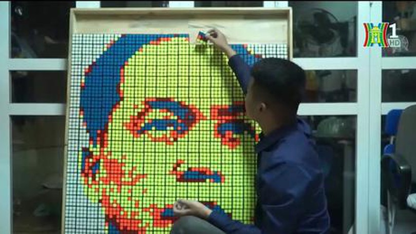 Độc đáo vẽ tranh chân dung từ rubik