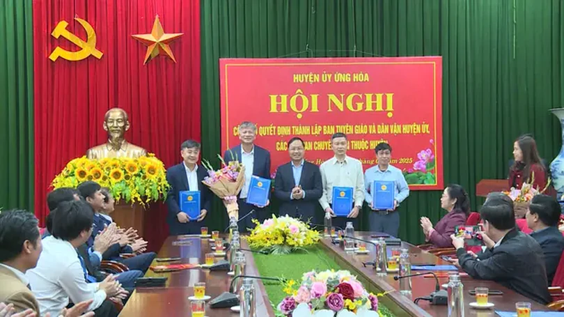 Cấp huyện không gián đoạn công việc sau tinh gọn bộ máy