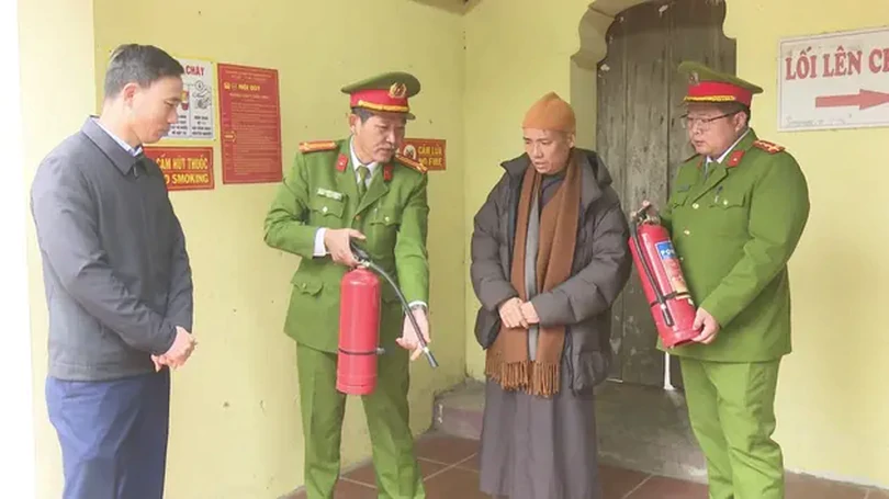 Chủ động phòng ngừa cháy nổ tại nơi thờ tự