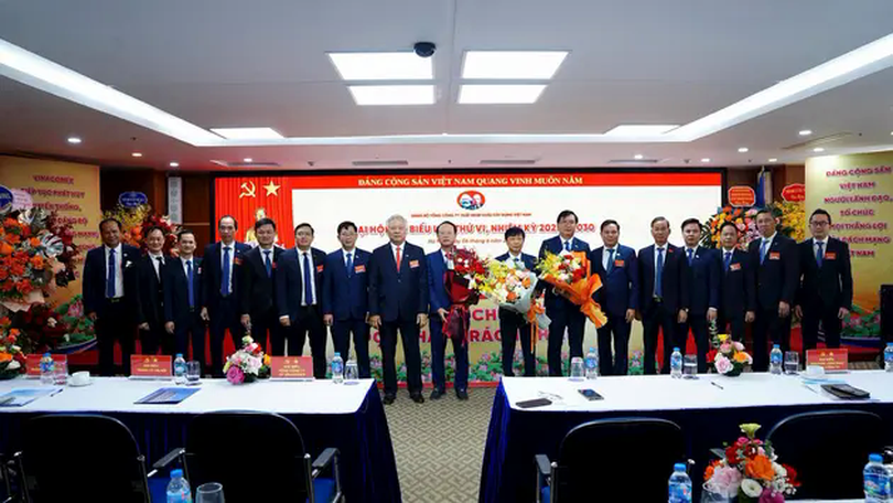 Vinaconex vượt khó khăn, duy trì tăng trưởng cao