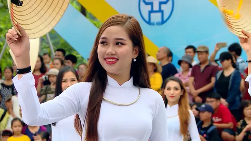 Biểu tượng phụ nữ Việt Nam dũng cảm, kiên cường