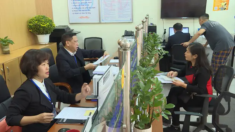 Bộ máy hành chính cấp tỉnh cồng kềnh, cản trở sự phát triển