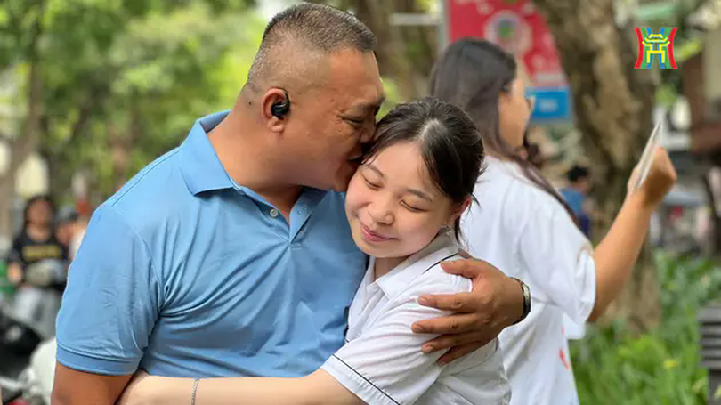 Thí sinh hoàn thành môn thi cuối cùng kỳ thi vào 10