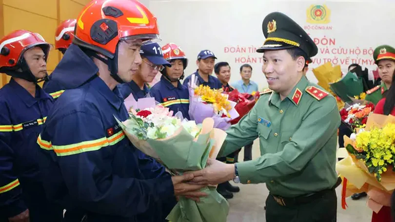 Lực lượng cứu hộ Việt Nam hoàn thành nhiệm vụ tại Myanmar