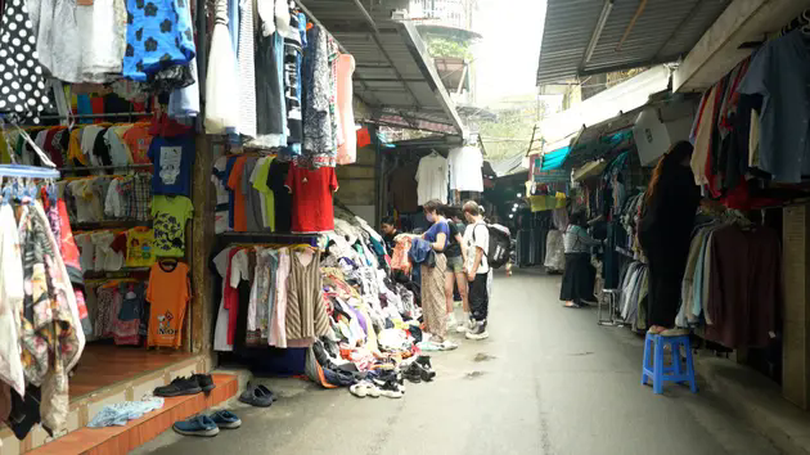 Đi chợ đồ cũ