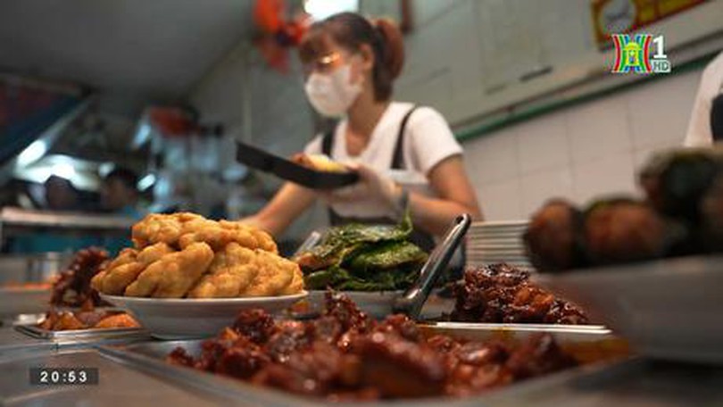 Cơm bụi ở Hà Nội