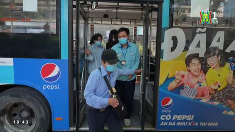 Hành động đẹp gây thiện cảm với hành khách đi xe buýt