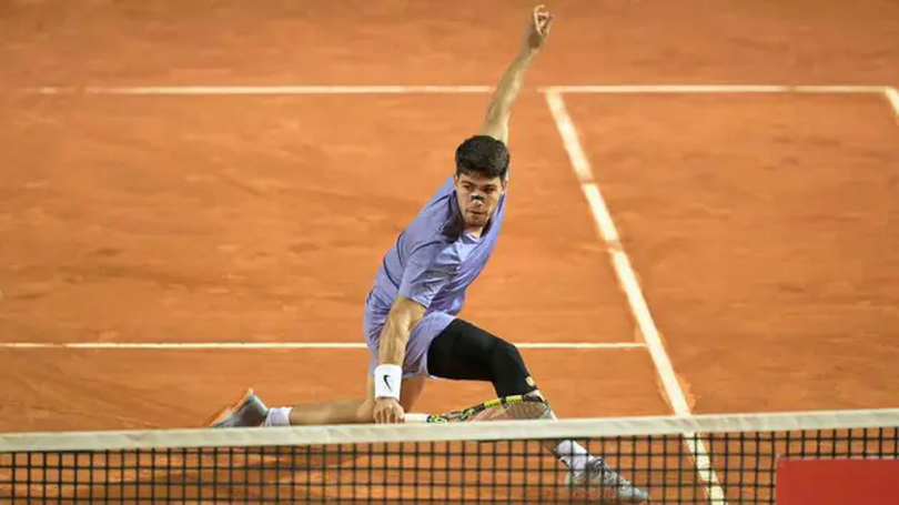 Carlos Alcaraz thẳng tiến tại Rome Open