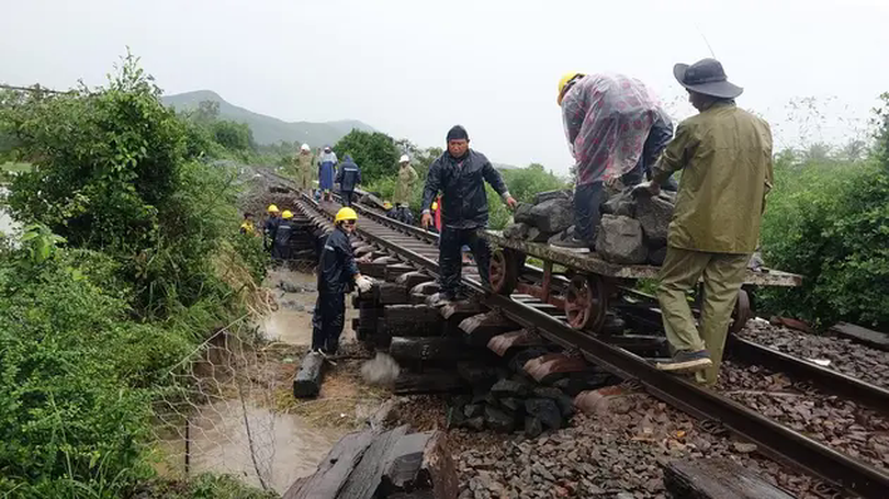 Đường sắt chủ động ứng phó mùa mưa bão