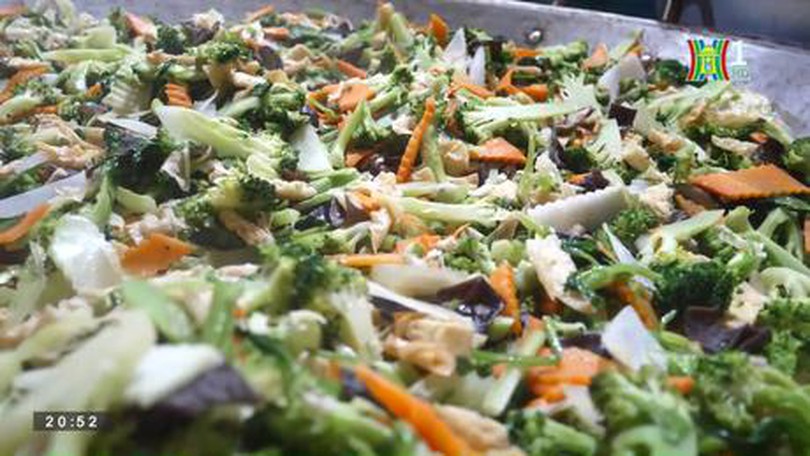Thưởng cỗ chay ở chùa Tứ Liên