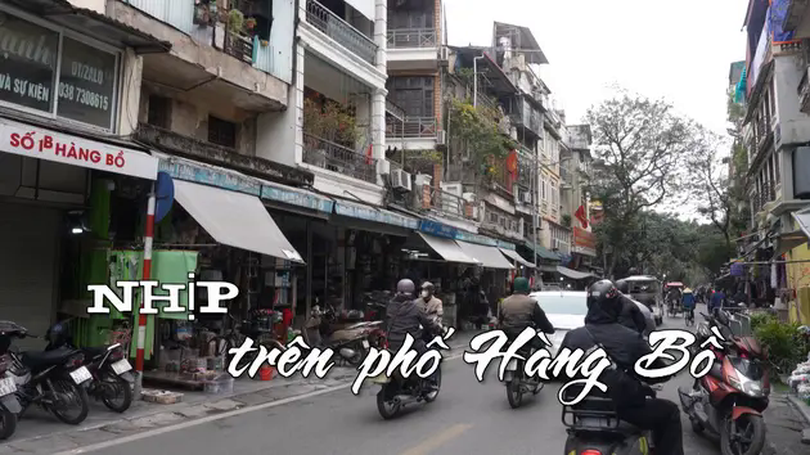 Nhịp sống trên phố Hàng Bồ | Nhịp sống Hà Nội | 13/02/2025