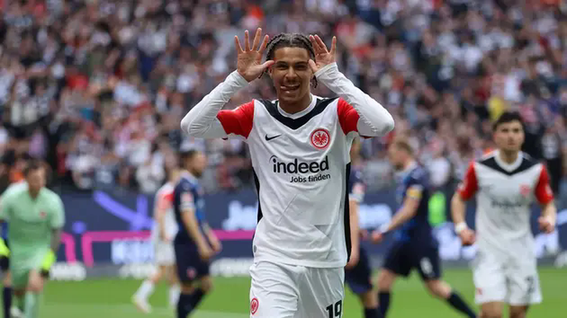 Frankfurt nỗ lực cạnh tranh suất dự Champions League