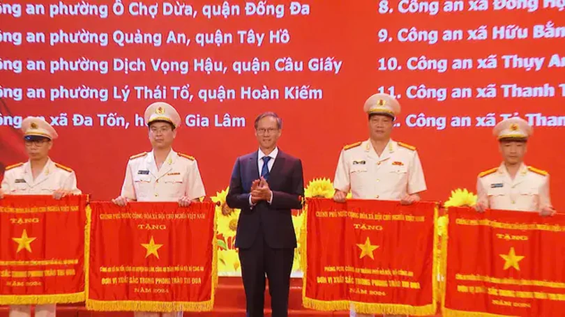 Công an Hà Nội tuyên dương 80 gương điển hình tiên tiến