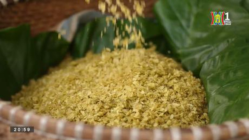 Cốm về trên phố