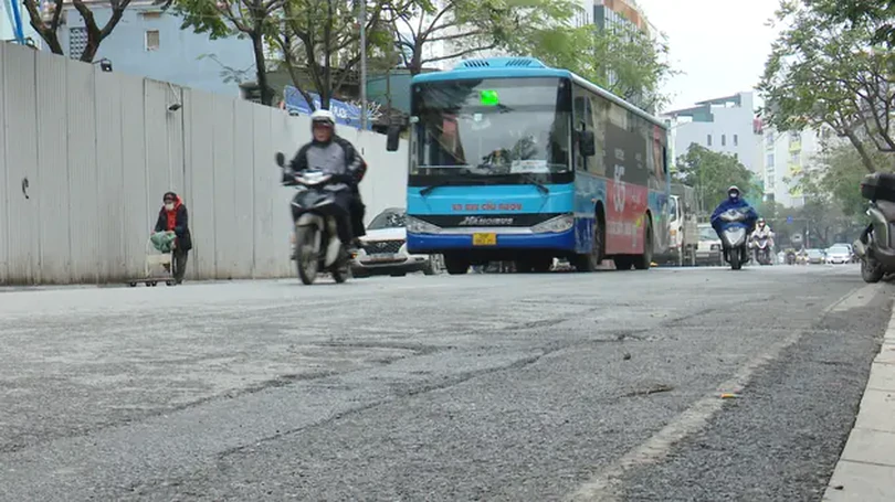 Đảm bảo hoàn trả mặt đường êm thuận sau thi công