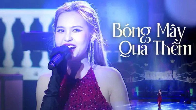 Bóng mây qua thềm