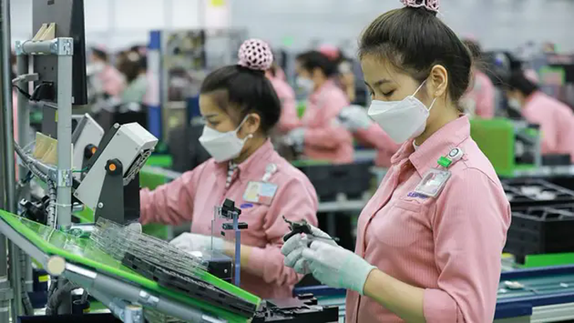 Linh kiện điện tử, dệt may xuất khẩu trên 1 tỷ USD
