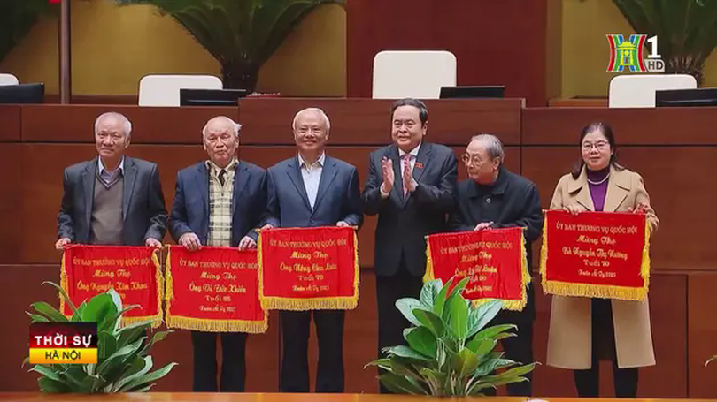 Quốc hội gặp mặt nguyên lãnh đạo và cán bộ hưu trí