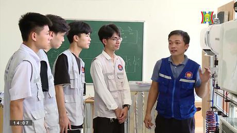 Những cánh cửa mở|Cuộc sống thành thị| 17/9/2023