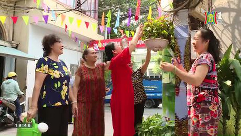 Trang hoàng ngõ xóm dịp cuối năm
