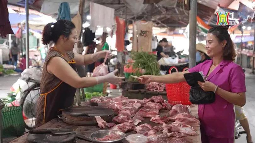 Dậy sớm đi chợ, niềm vui của nhiều bà nội trợ