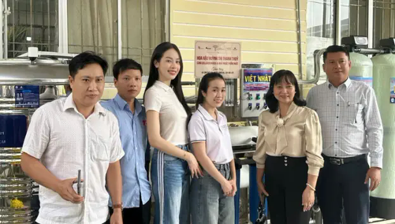 Hoa hậu Thanh Thủy mang nước sạch về Bạc Liêu