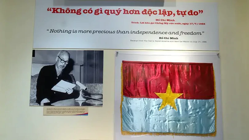 Trưng bày gần 150 hiện vật chủ đề ‘Non sông liền một dải’