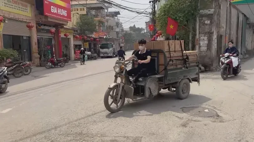 Hiểm họa từ việc dùng điện thoại khi lái xe