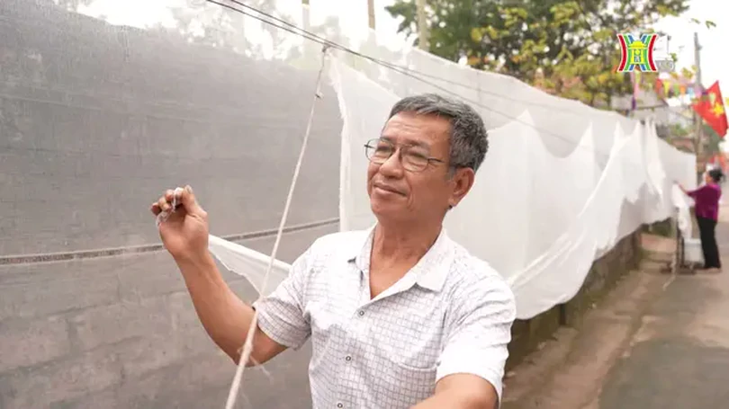 Về Hòa Xá xem nghề dệt màn thủ công